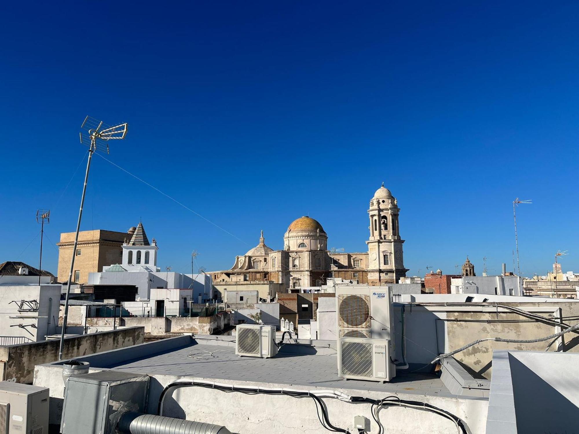 Hidden Gem Penthouse El Meson Apartment