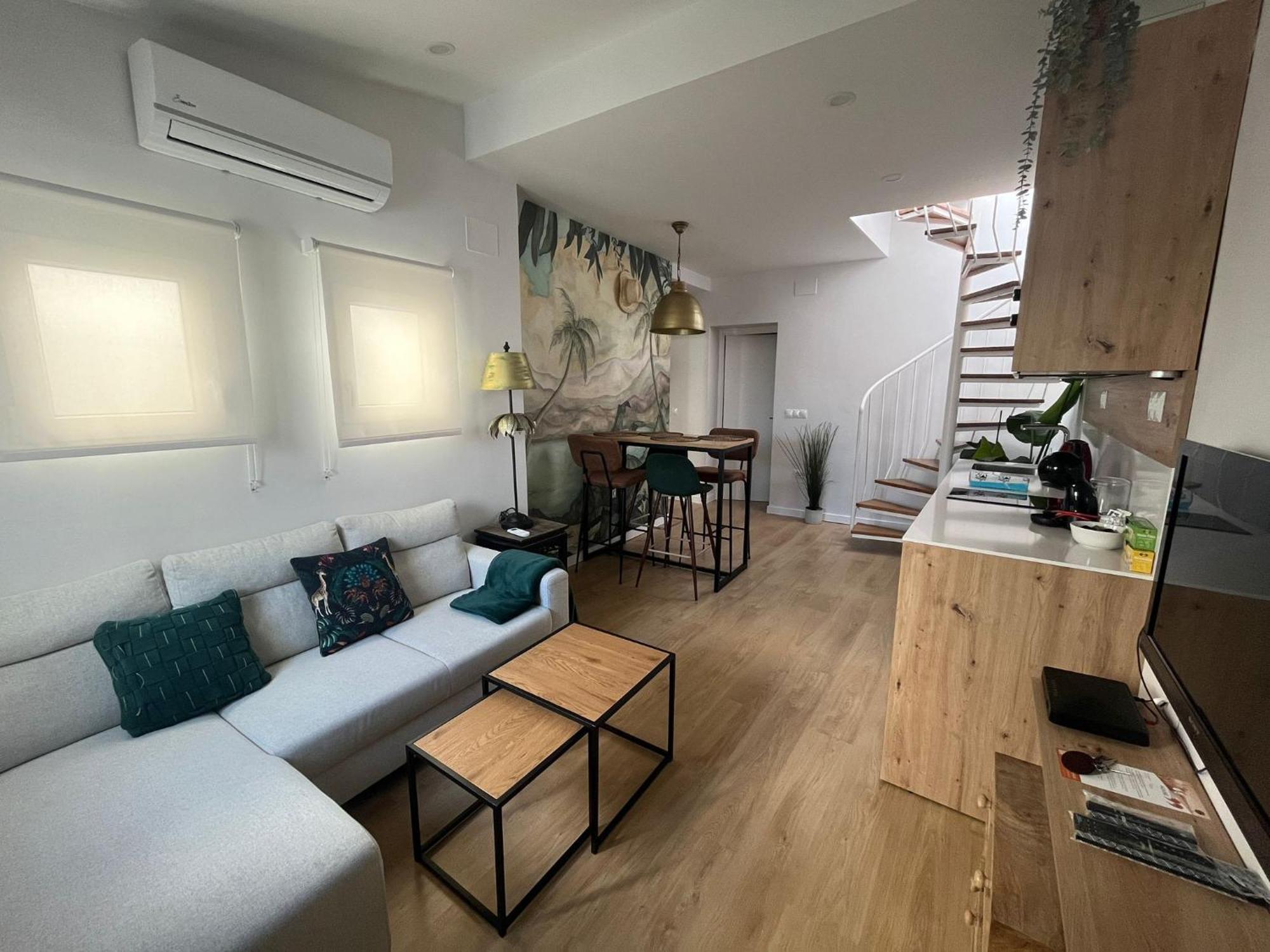 Hidden Gem Penthouse El Meson *